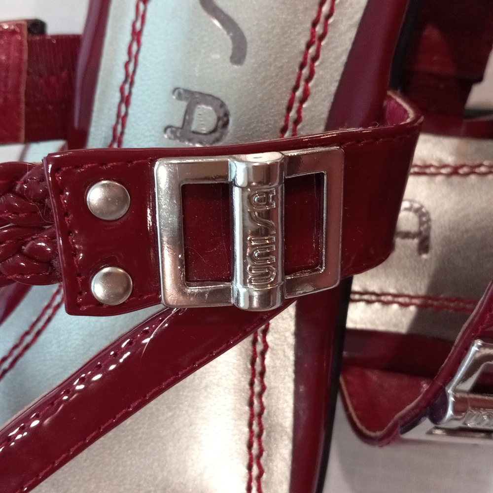 Sandals - Picture 4 of 12
